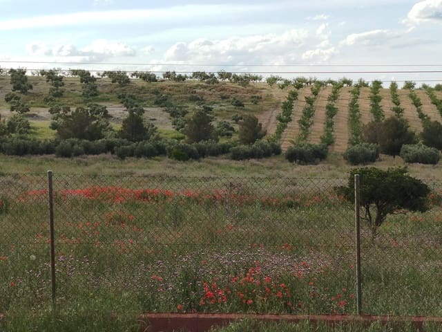 Grunde uden byggetilladelser til salg i Las Gabias - € 200.000 (Ref: 9048712)