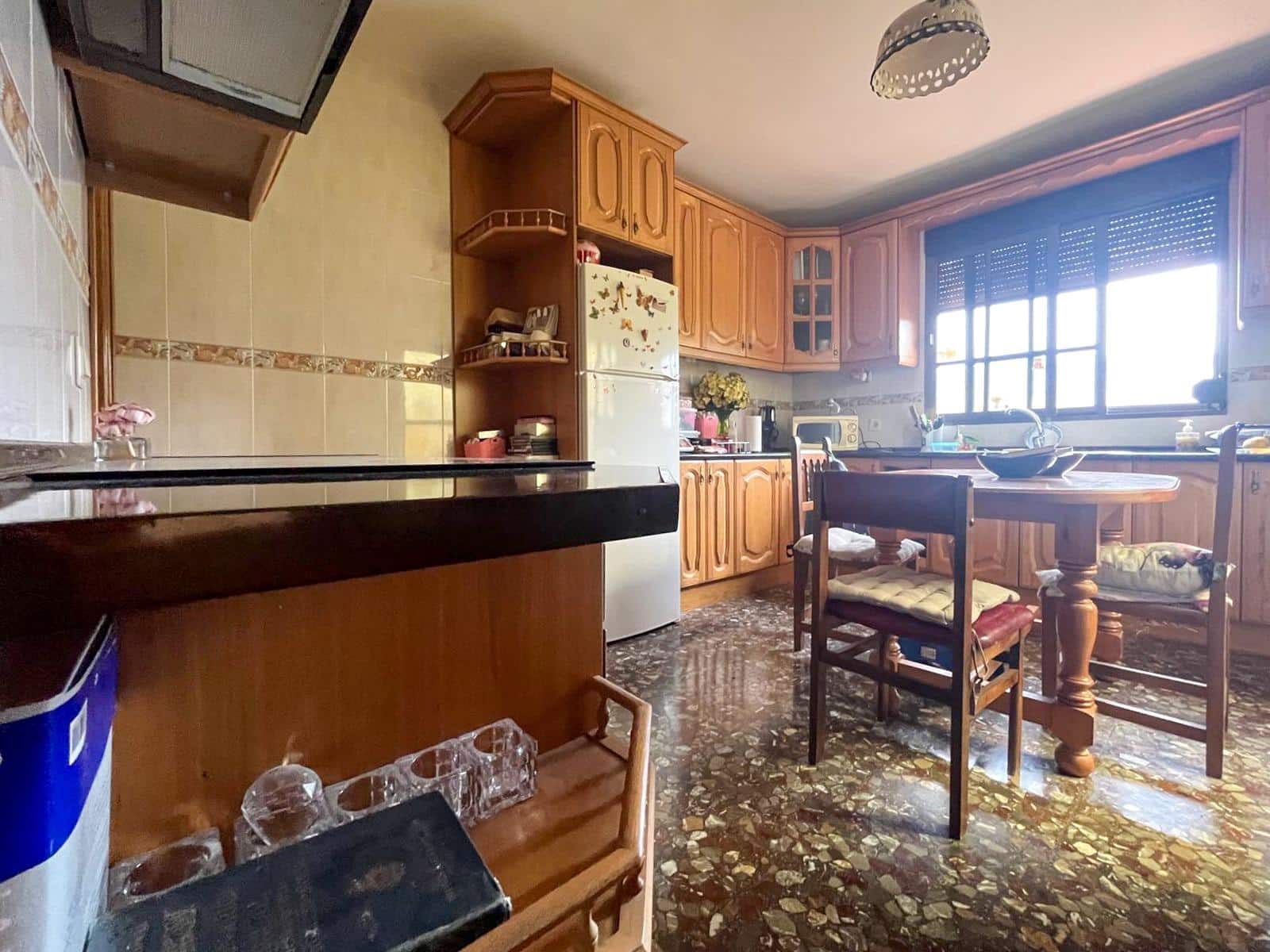 3 soveværelse Erhverv til salg i Cozvijar - € 450.000 (Ref: 9062290)