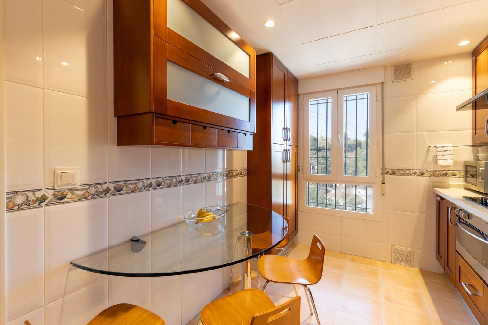 4 soveværelse Villa til salg i Granada by - € 389.000 (Ref: 9077909)