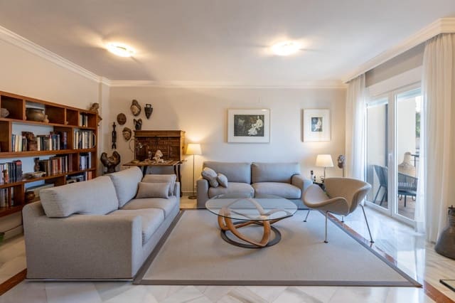 4 sypialnia Willa na sprzedaż w Miasto Grenada - 389 000 € (Ref: 9077909)