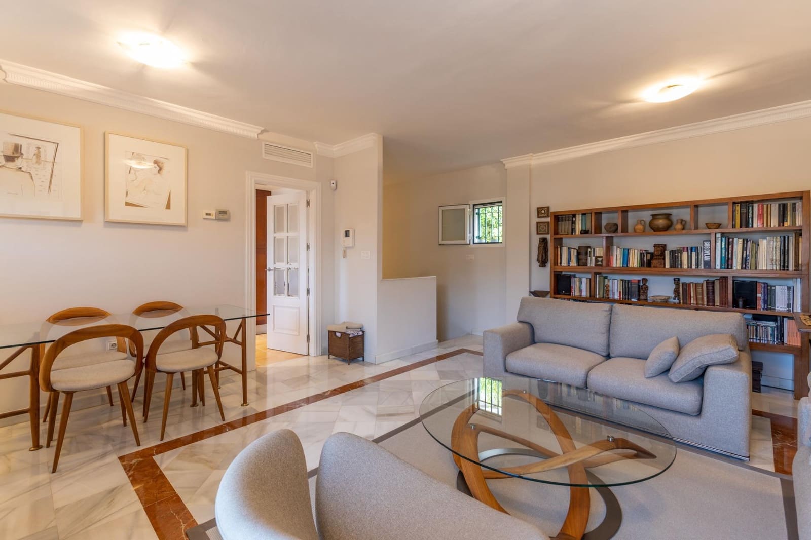 4 soveværelse Villa til salg i Granada by - € 389.000 (Ref: 9077909)