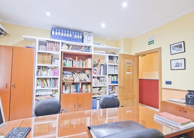 Kontor til salg i Motril - € 240.000 (Ref: 9099052)