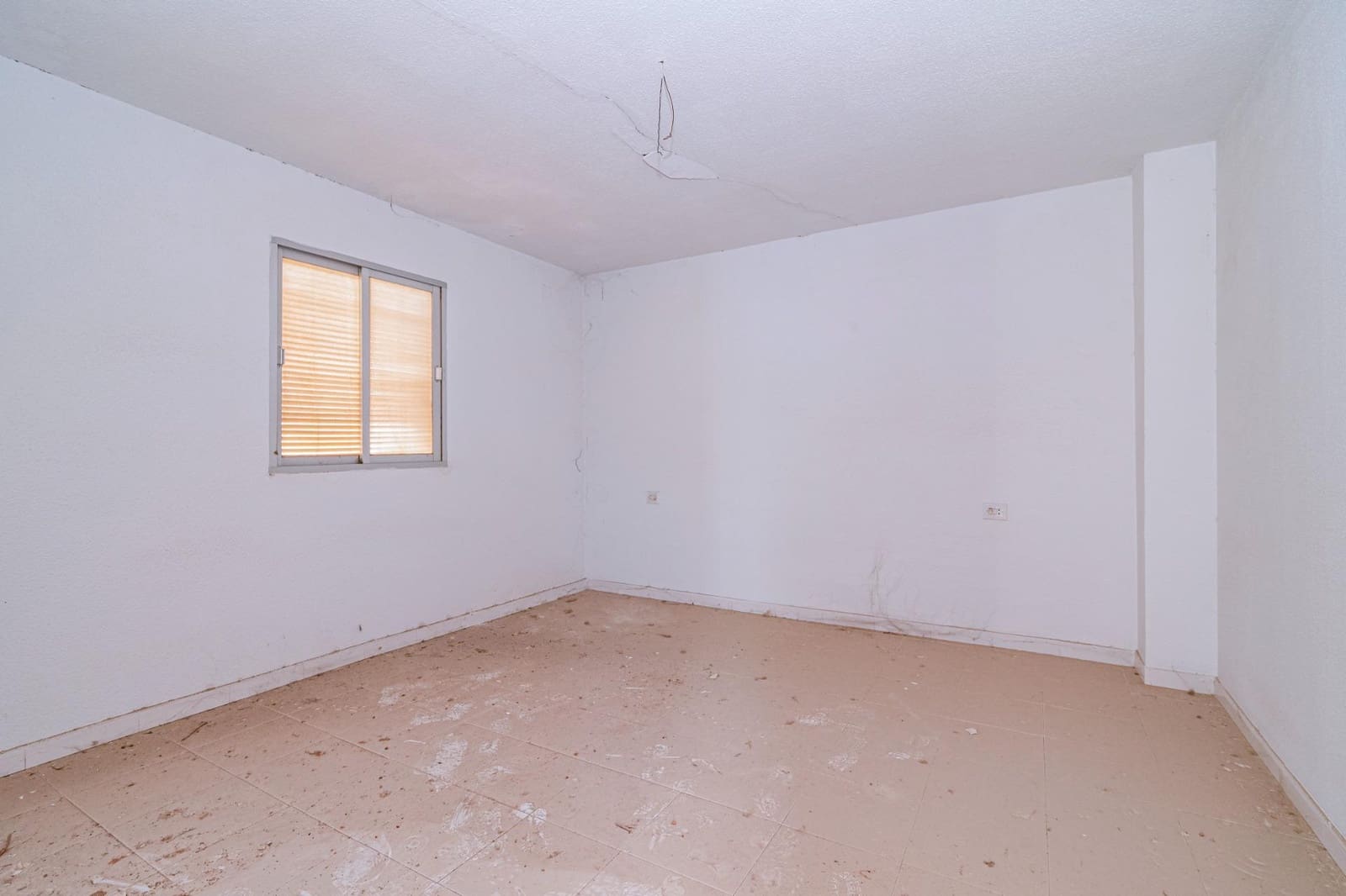 3 soveværelse Byhus til salg i Durcal - € 69.990 (Ref: 9102831)