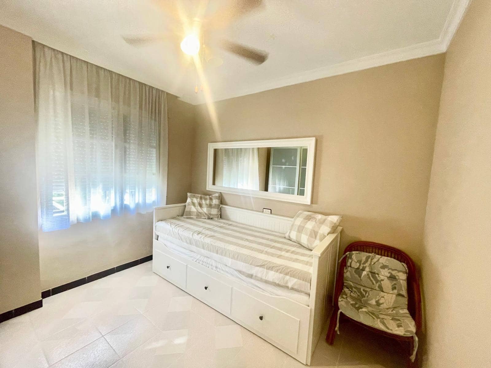 3 soverom Rekkehus til salgs i Salobrena med svømmebasseng garasje - € 370 000 (Ref: 9106480)