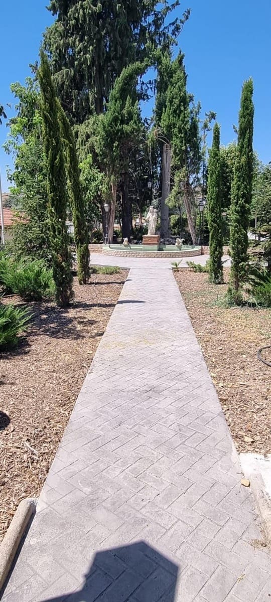 6 soveværelse Finca/Landehus til salg i Huetor Santillan med swimmingpool garage - € 790.000 (Ref: 9108603)