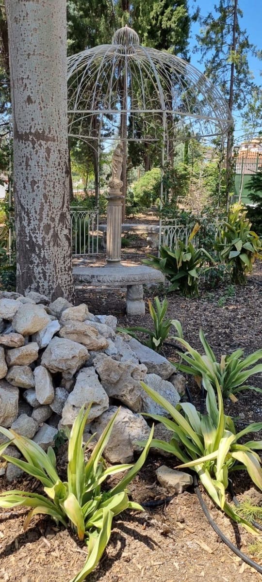 6 soveværelse Finca/Landehus til salg i Huetor Santillan med swimmingpool garage - € 790.000 (Ref: 9108603)