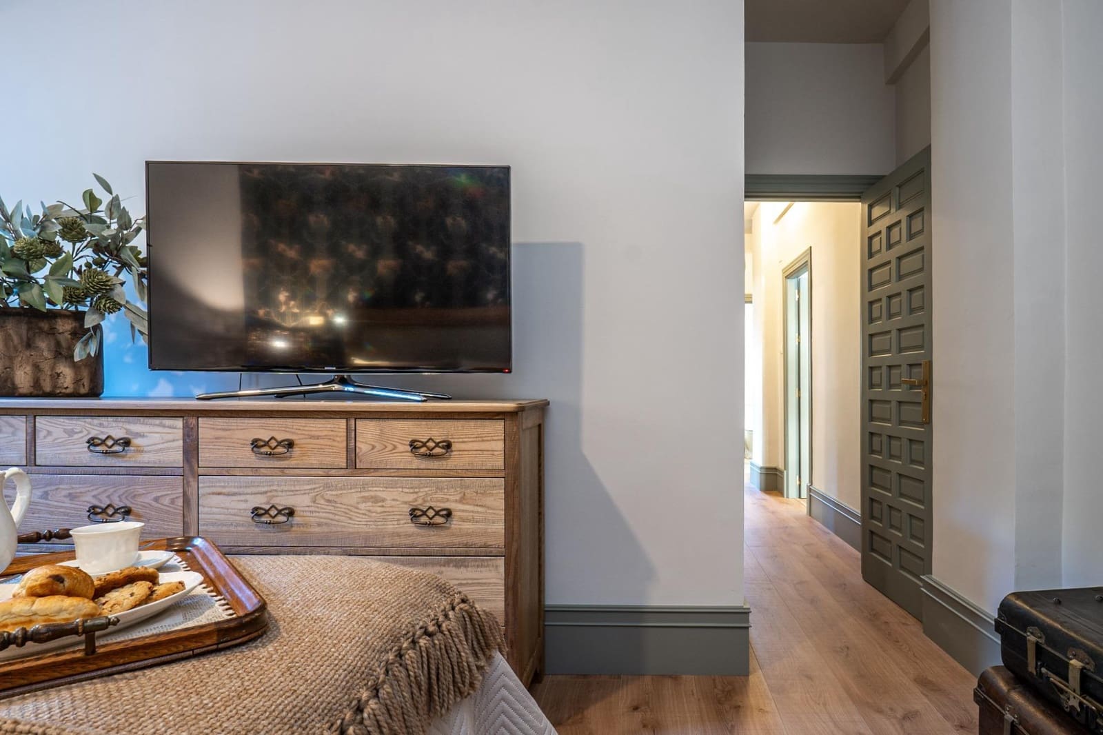 6 soveværelse Finca/Landehus til salg i Huetor Santillan med swimmingpool garage - € 790.000 (Ref: 9108603)