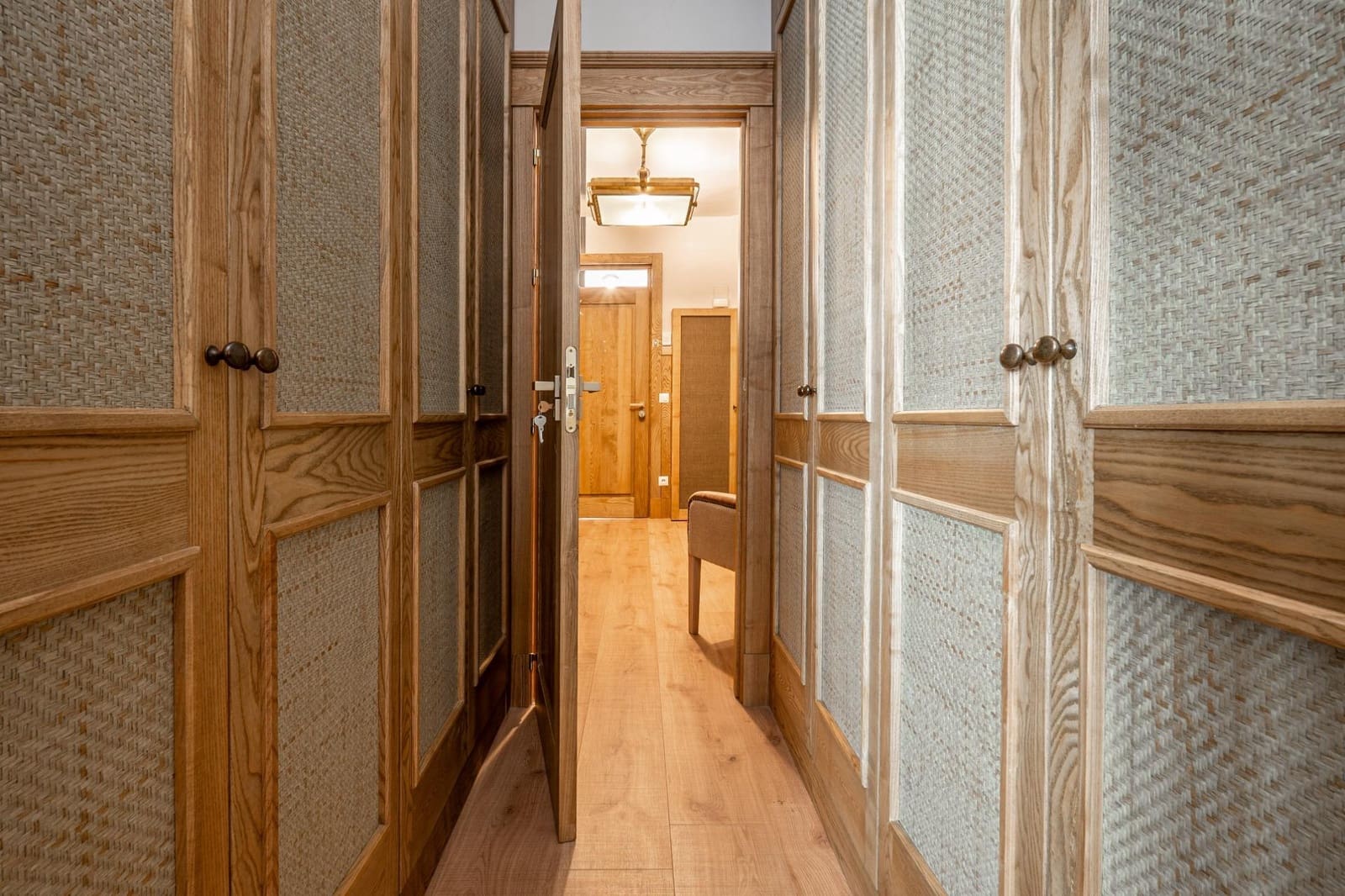 6 soveværelse Finca/Landehus til salg i Huetor Santillan med swimmingpool garage - € 790.000 (Ref: 9108603)