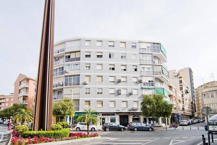 3 slaapkamer Flat te koop in Motril - € 150.000 (Ref: 9110221)