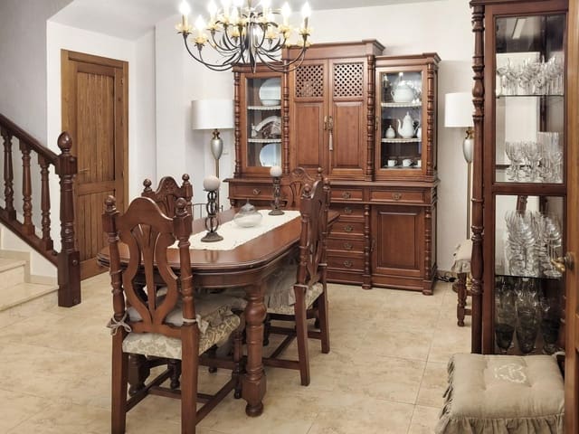 4 soverom Hus til salgs i Atarfe - € 199 500 (Ref: 9110223)