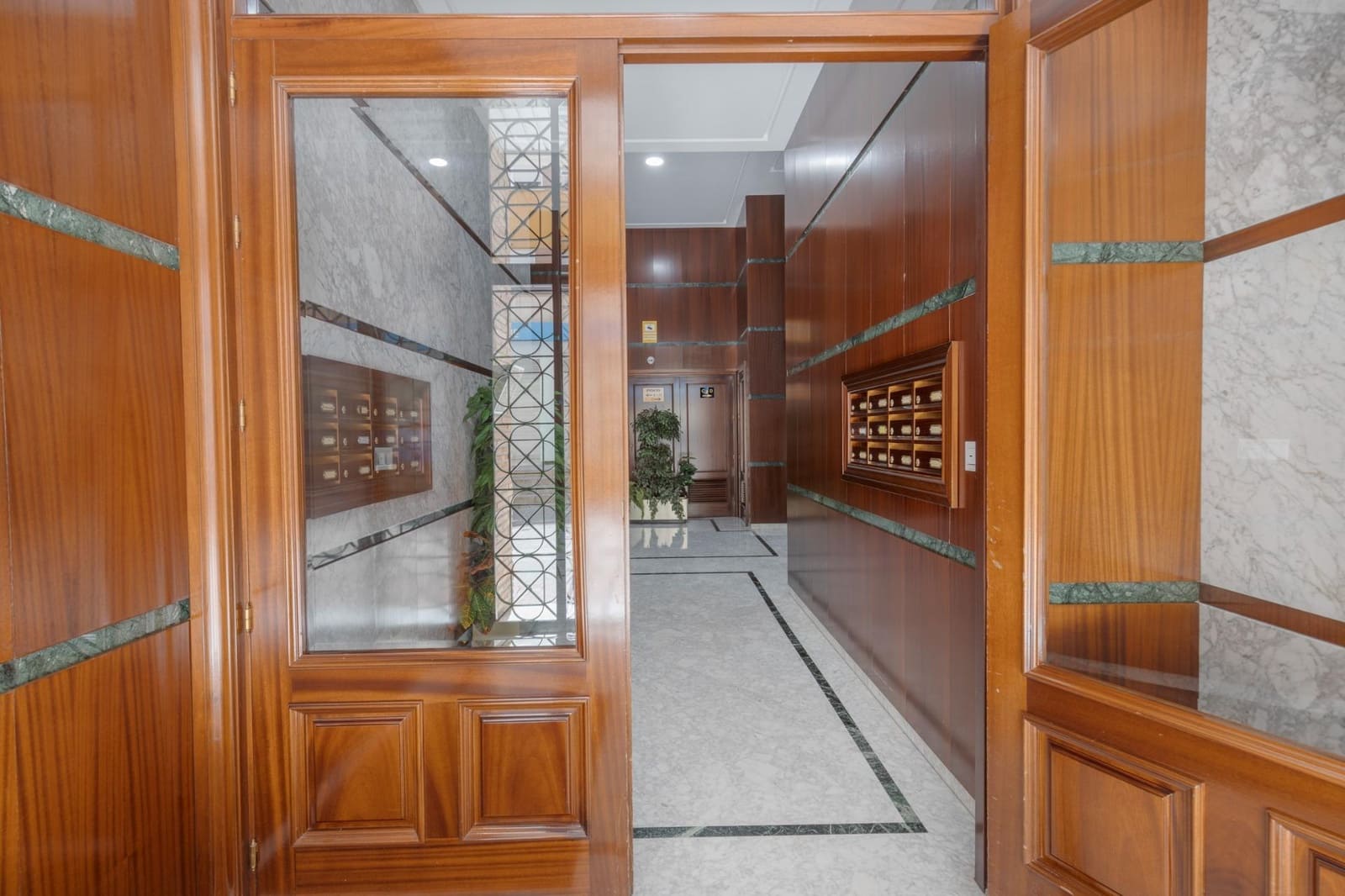 4 chambre Appartement à vendre à Grenade ville avec garage - 435 000 € (Ref: 9118667)