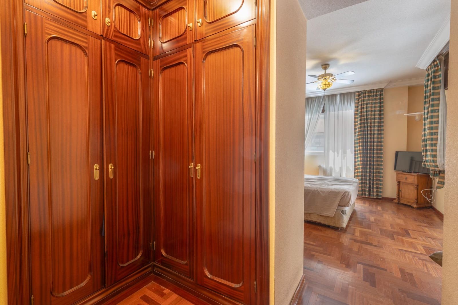 4 chambre Appartement à vendre à Grenade ville avec garage - 435 000 € (Ref: 9118667)