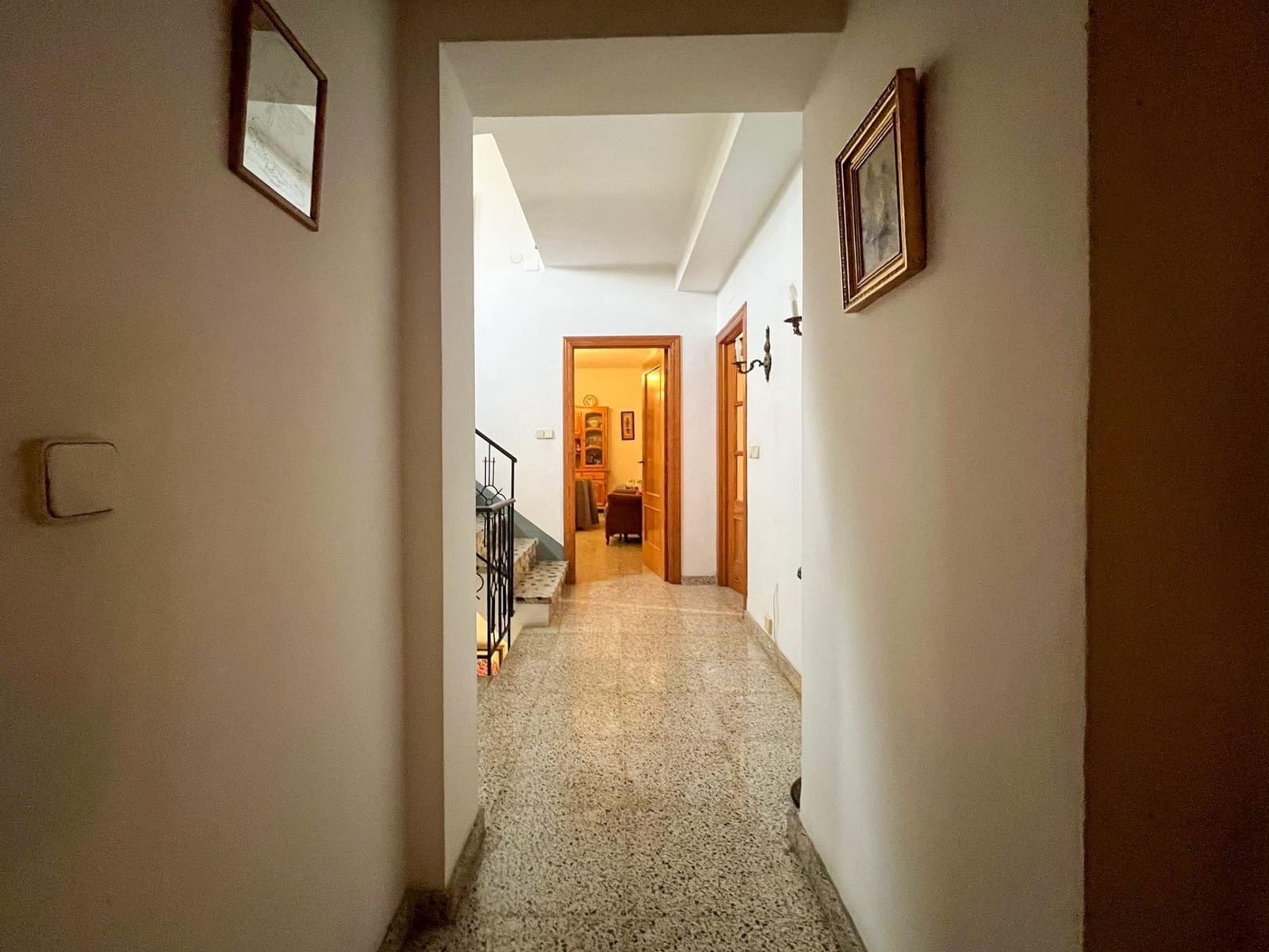 6 soveværelse Byhus til salg i Durcal med garage - € 226.000 (Ref: 9128204)