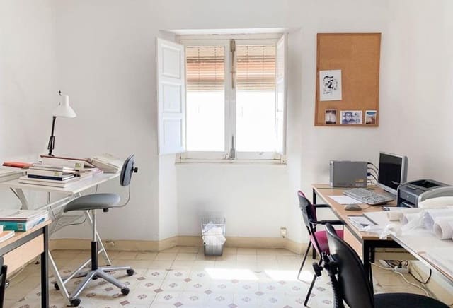 Piso de 3 habitaciones en Carretera de la Sierra, Granada ciudad en venta - 270.000 € (Ref: 9132304)