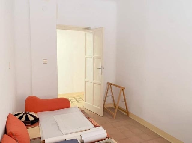 3 slaapkamer Flat te koop in Carretera de la Sierra, Granada stad - € 259.000 (Ref: 9132304)