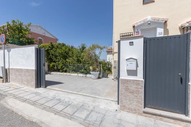 5 soveværelse Semi-Rækkehus til salg i Gójar - € 239.900 (Ref: 9141566)