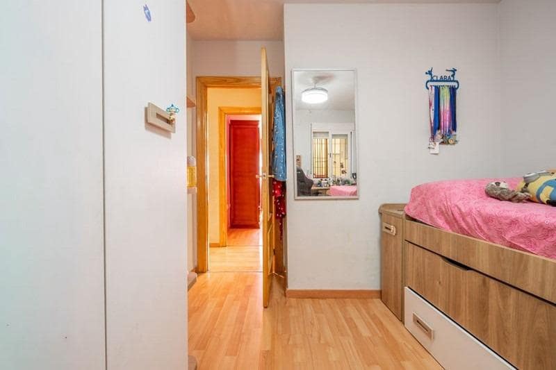 3 soveværelse Lejlighed til salg i Churriana de la Vega - € 175.000 (Ref: 9240361)
