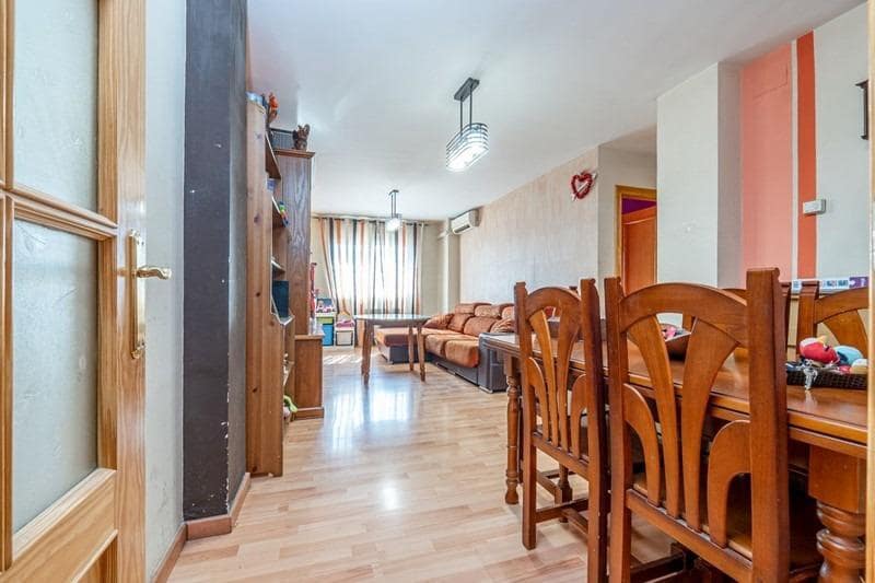 3 soveværelse Lejlighed til salg i Churriana de la Vega - € 175.000 (Ref: 9240361)