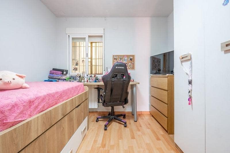 3 soveværelse Lejlighed til salg i Churriana de la Vega - € 175.000 (Ref: 9240361)