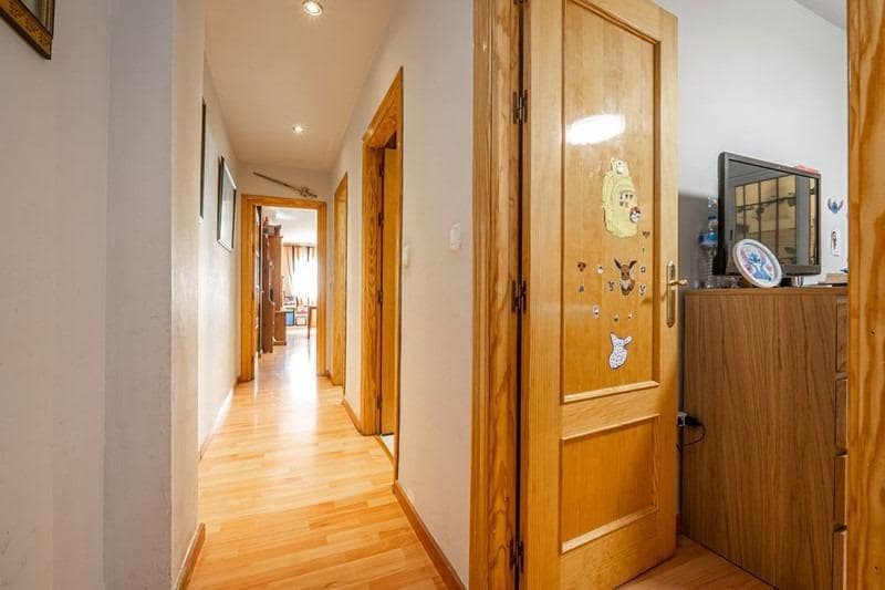 3 soveværelse Lejlighed til salg i Churriana de la Vega - € 175.000 (Ref: 9240361)