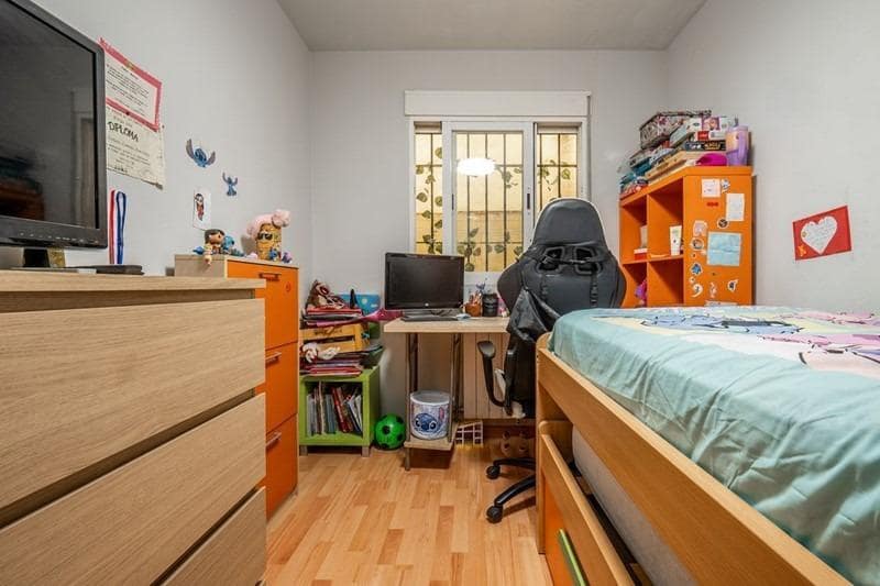 3 soveværelse Lejlighed til salg i Churriana de la Vega - € 175.000 (Ref: 9240361)