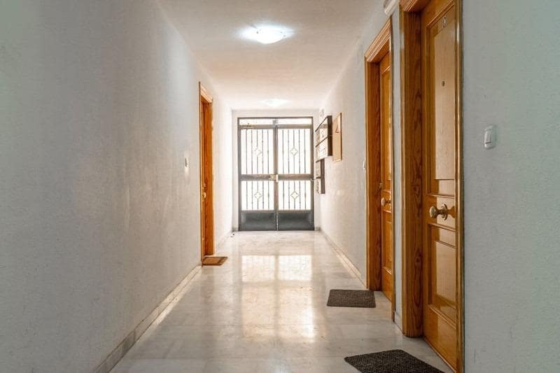 3 soveværelse Lejlighed til salg i Churriana de la Vega - € 175.000 (Ref: 9240361)