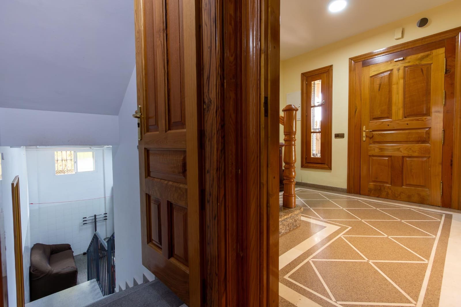 6 slaapkamer Villa te koop in Padul met zwembad - € 350.000 (Ref: 9252405)