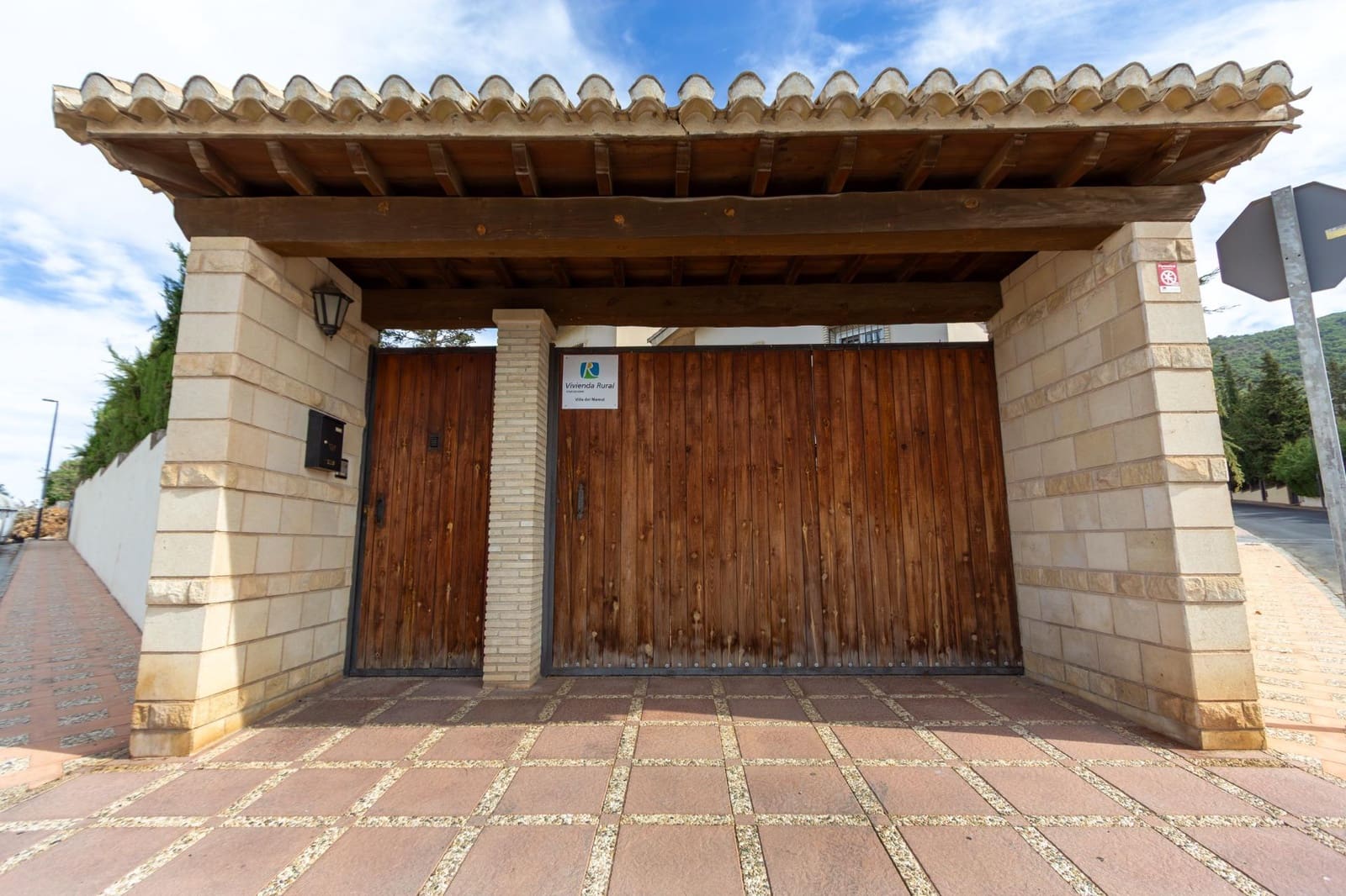 6 slaapkamer Villa te koop in Padul met zwembad - € 350.000 (Ref: 9252405)