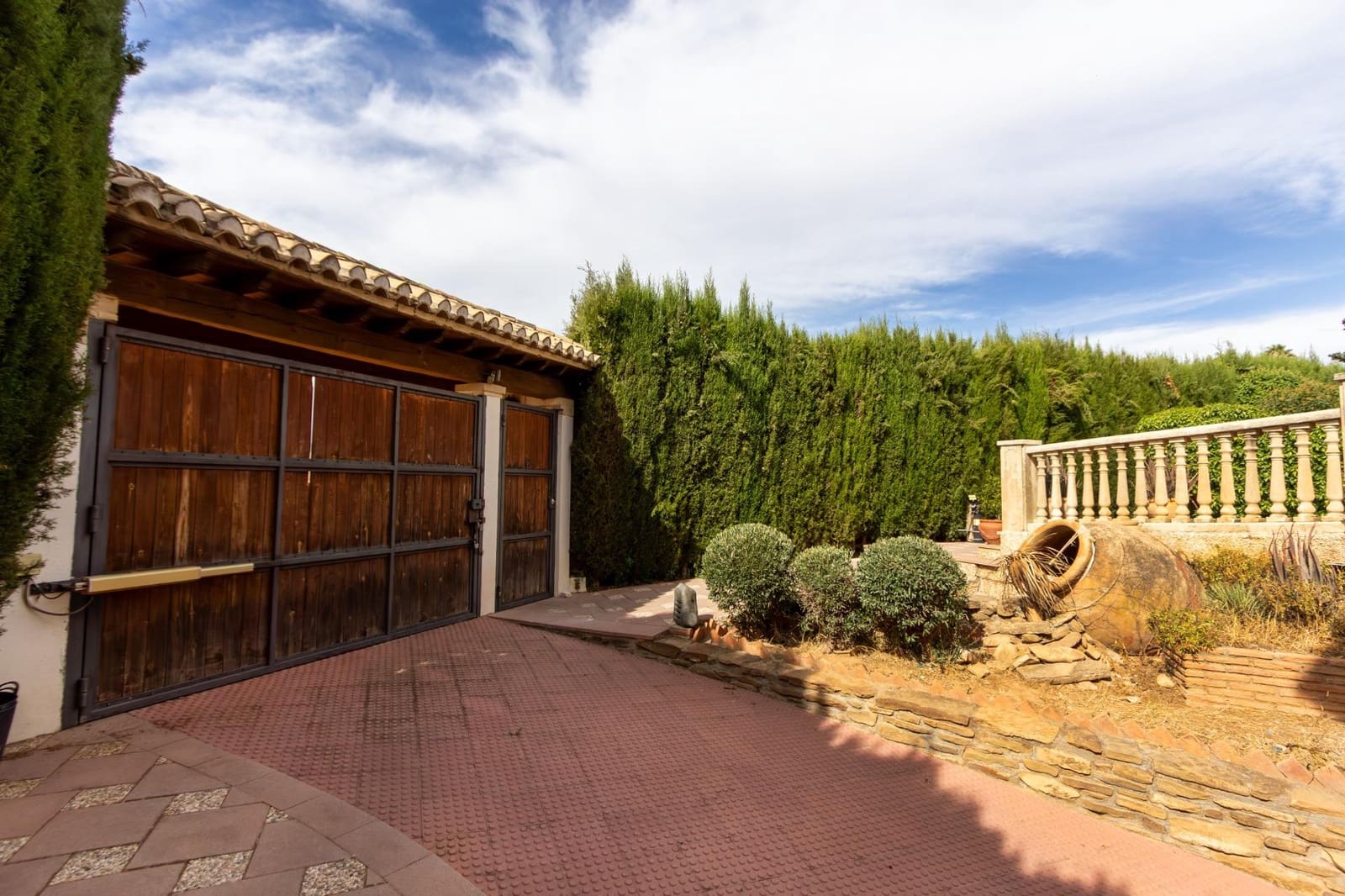 6 slaapkamer Villa te koop in Padul met zwembad - € 350.000 (Ref: 9252405)