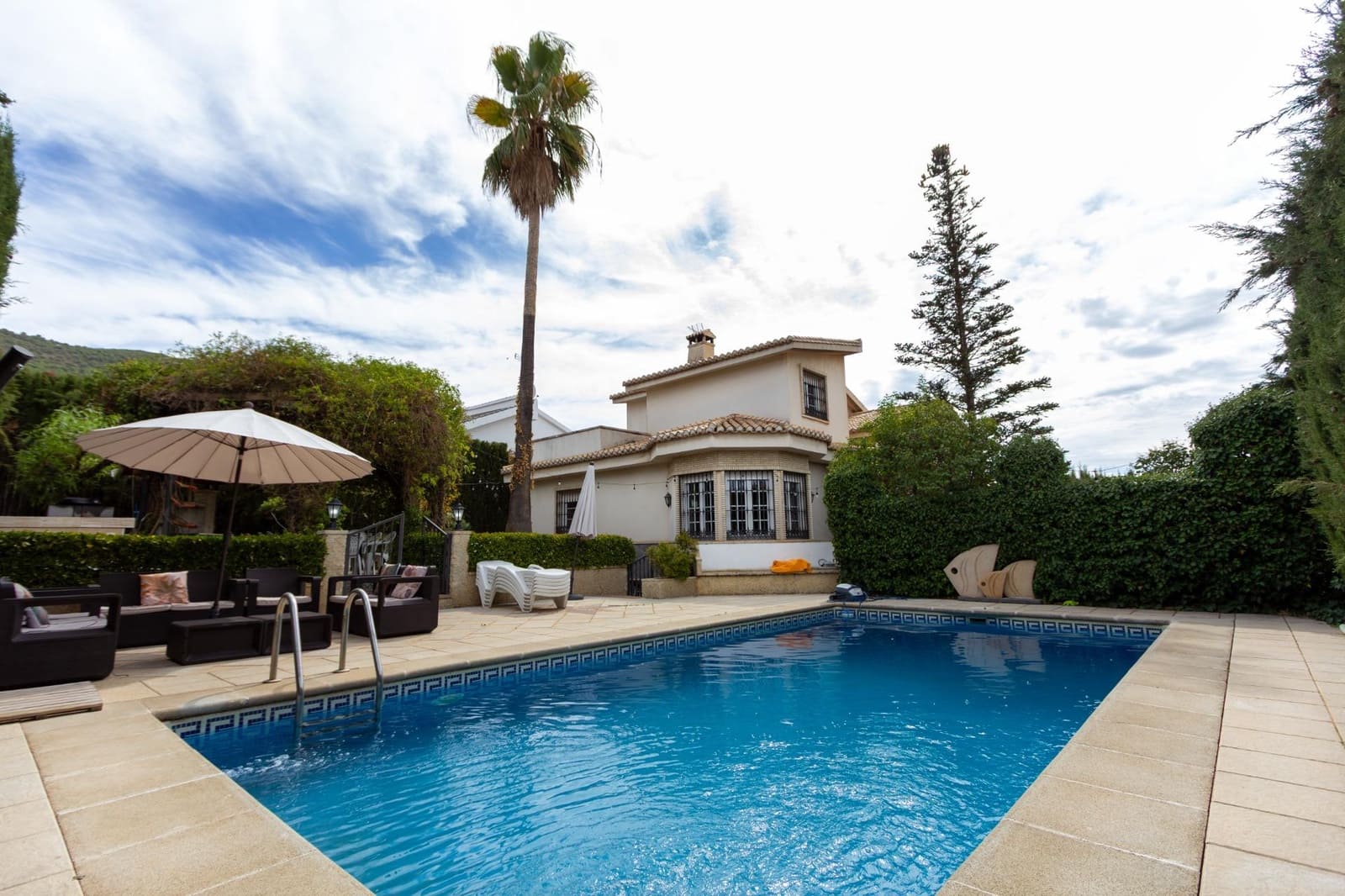 6 slaapkamer Villa te koop in Padul met zwembad - € 350.000 (Ref: 9252405)