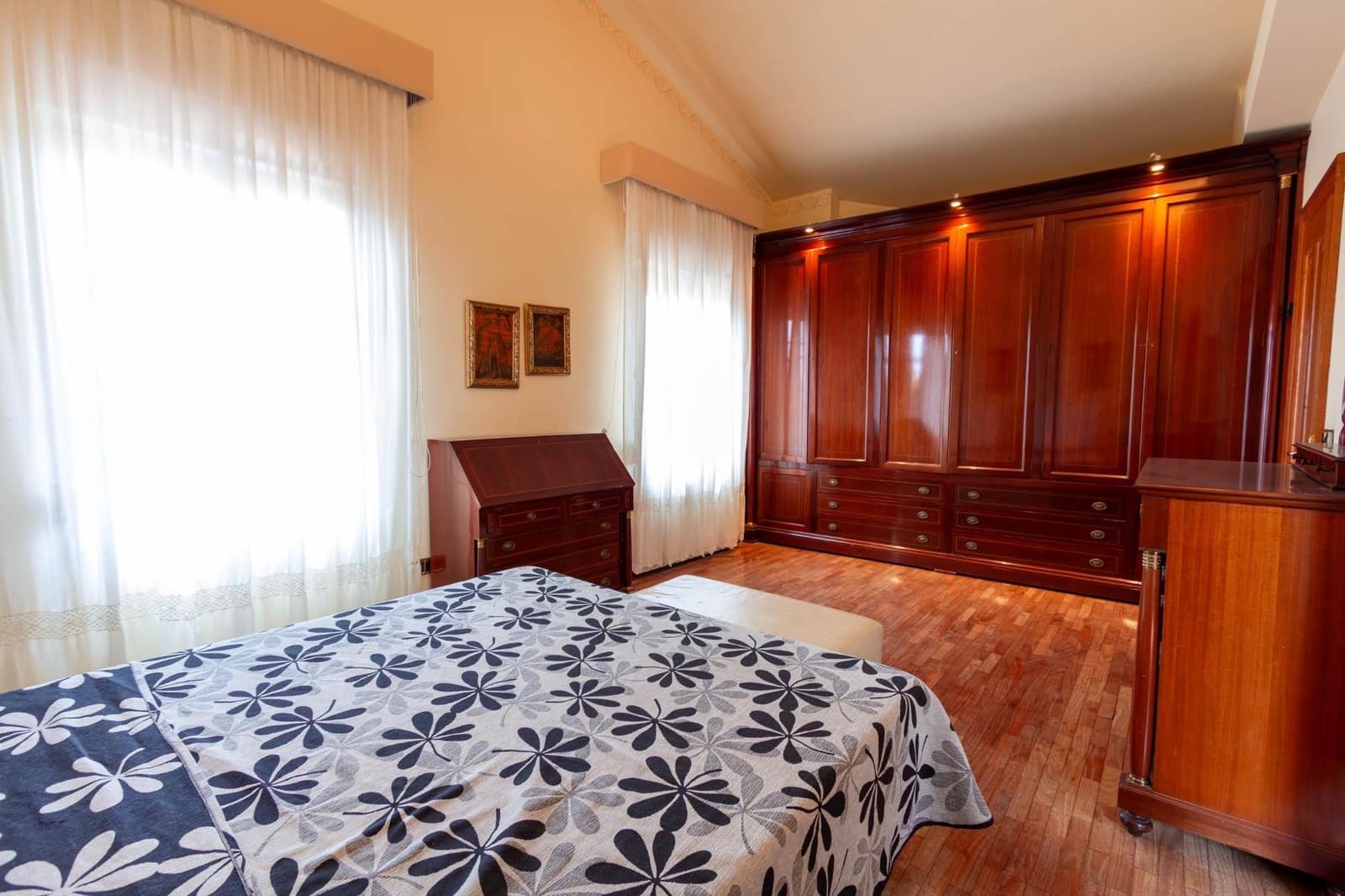 6 slaapkamer Villa te koop in Padul met zwembad - € 350.000 (Ref: 9252405)