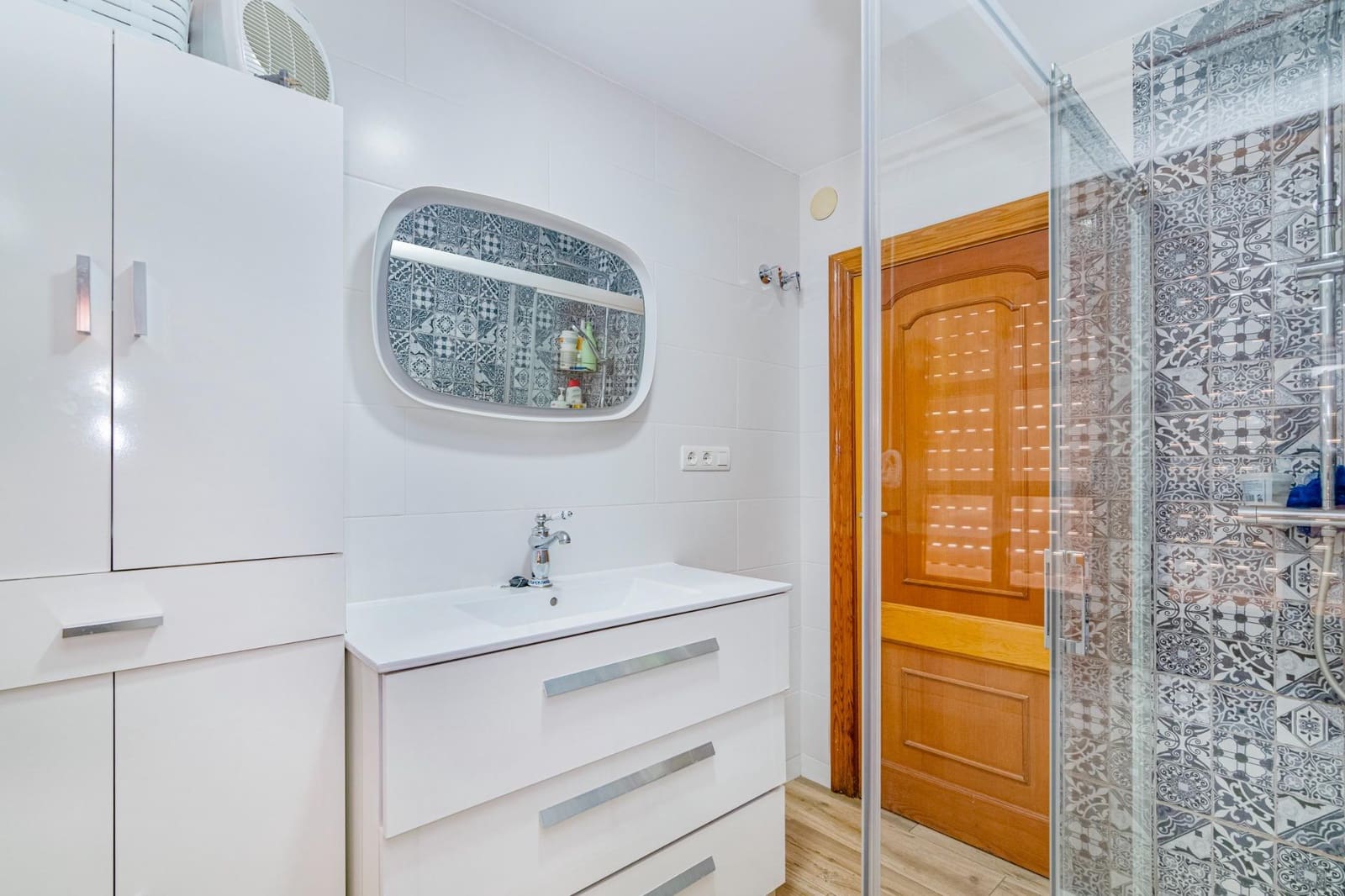 3 soveværelse Rækkehus til salg i Pinos Puente - € 125.000 (Ref: 9252407)