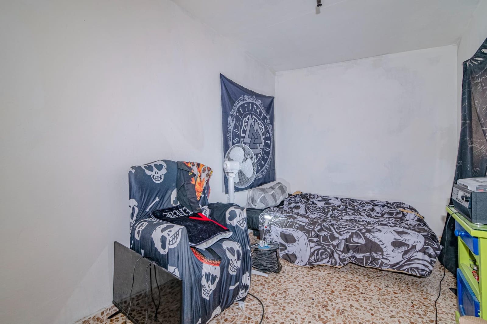 6 soveværelse Byhus til salg i Quentar - € 109.900 (Ref: 9257256)