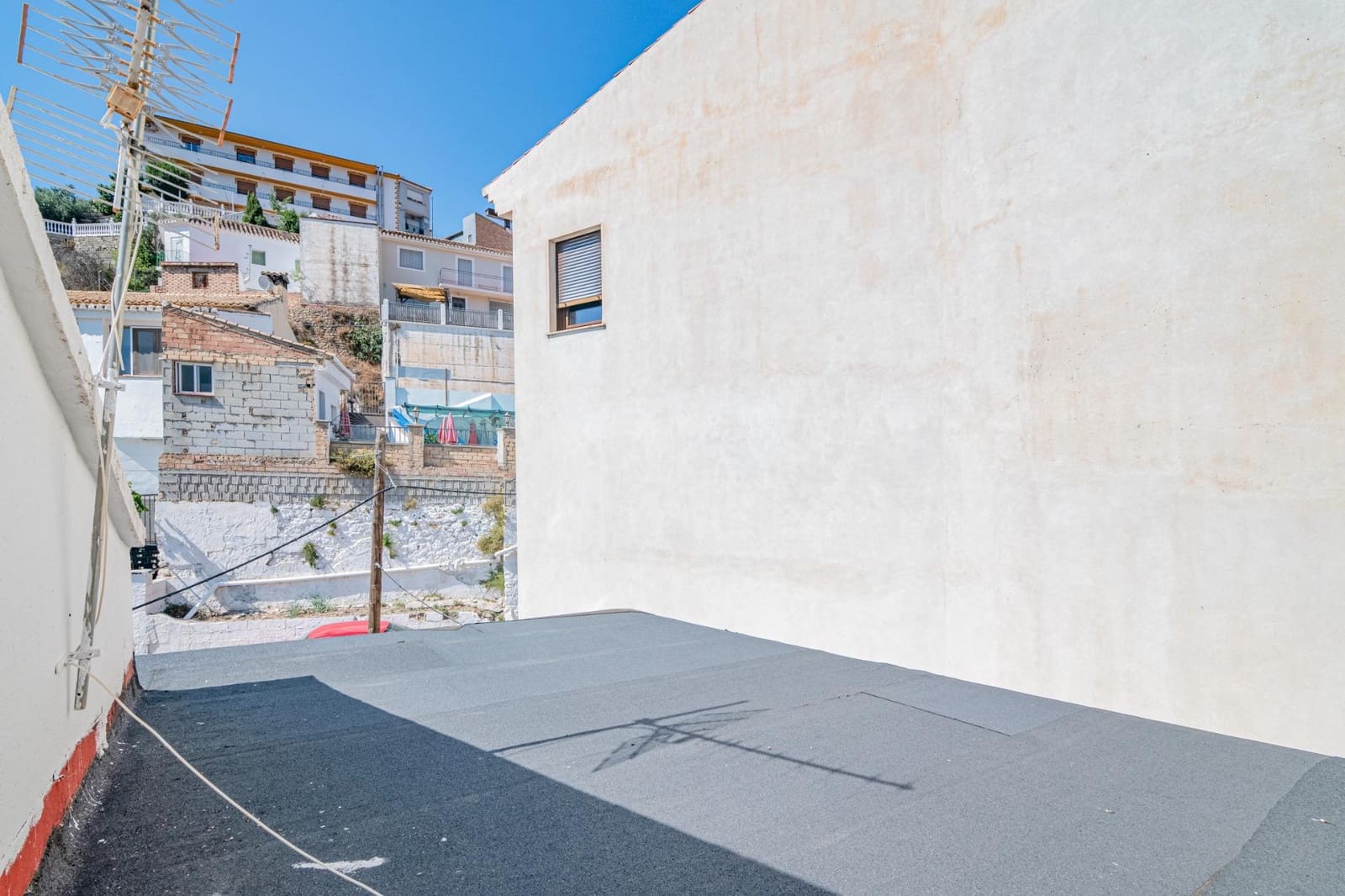 6 soveværelse Byhus til salg i Quentar - € 109.900 (Ref: 9257256)