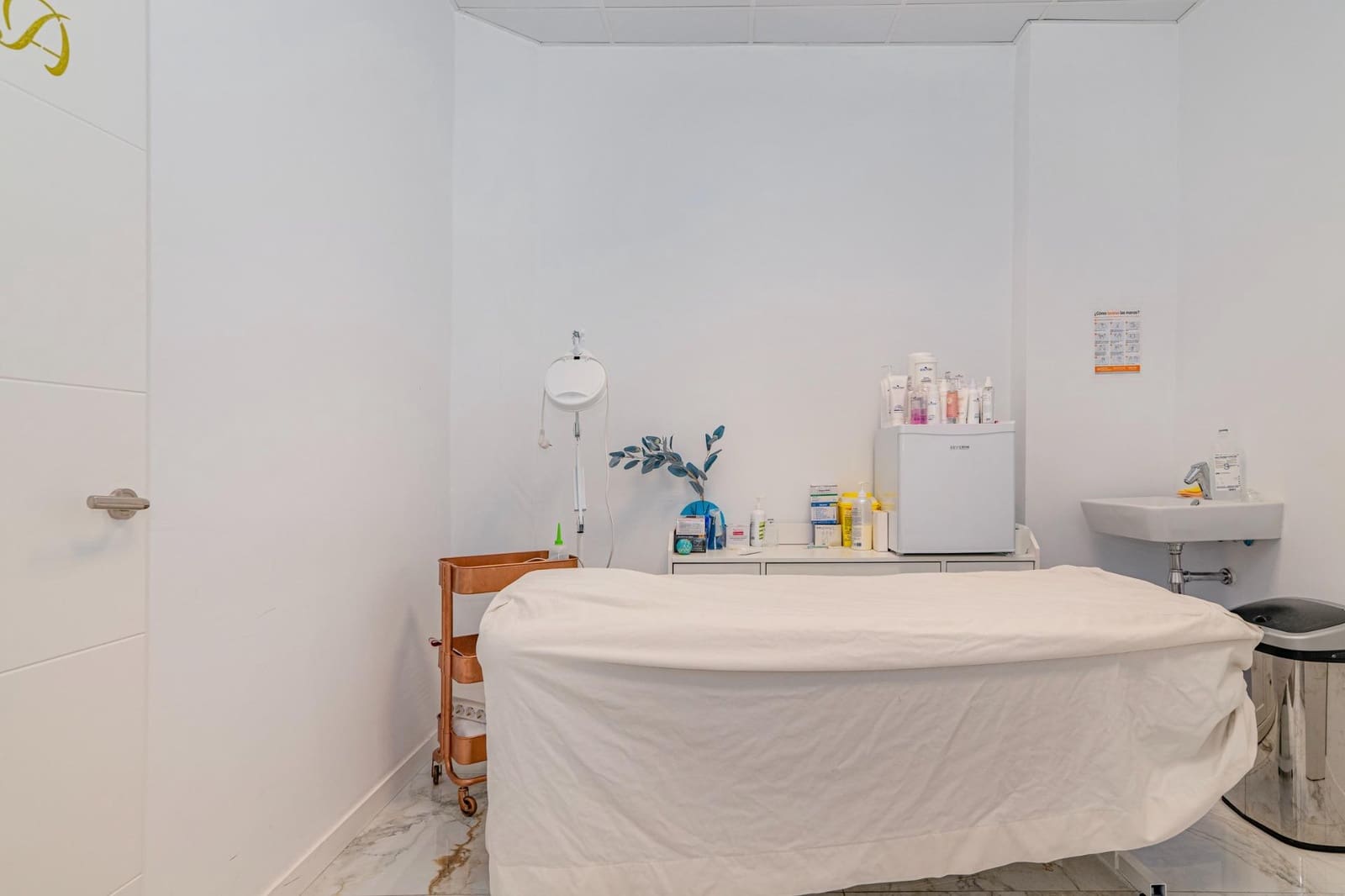 8 soveværelse Virksomhed til salg i Granada by - € 800.000 (Ref: 9269696)