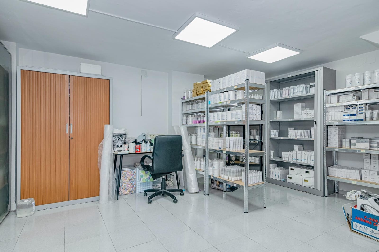 8 soveværelse Virksomhed til salg i Granada by - € 800.000 (Ref: 9269696)