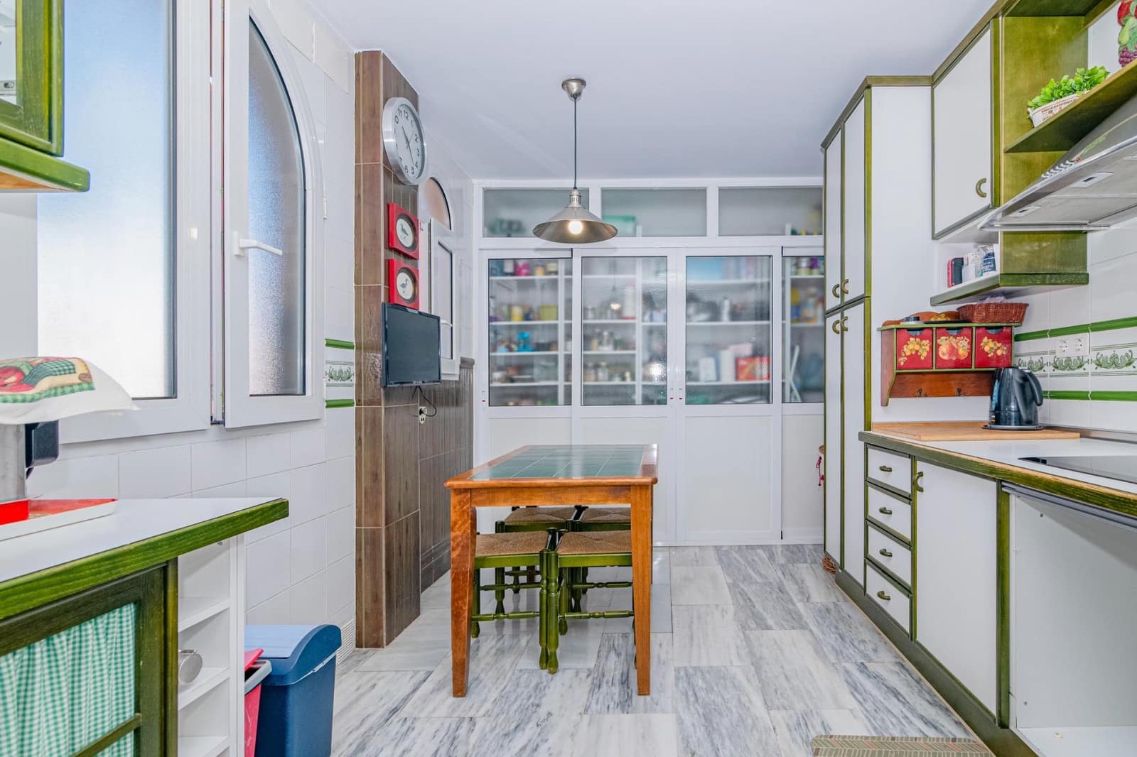 5 sovrum Villa till salu i Jun med pool garage - 300 000 € (Ref: 9282174)