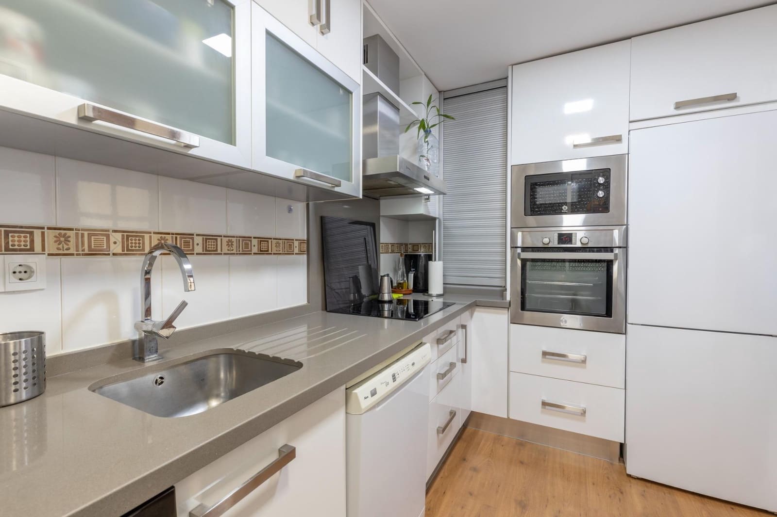 2 soveværelse Penthouse til salg i Otura med garage - € 189.900 (Ref: 9285192)