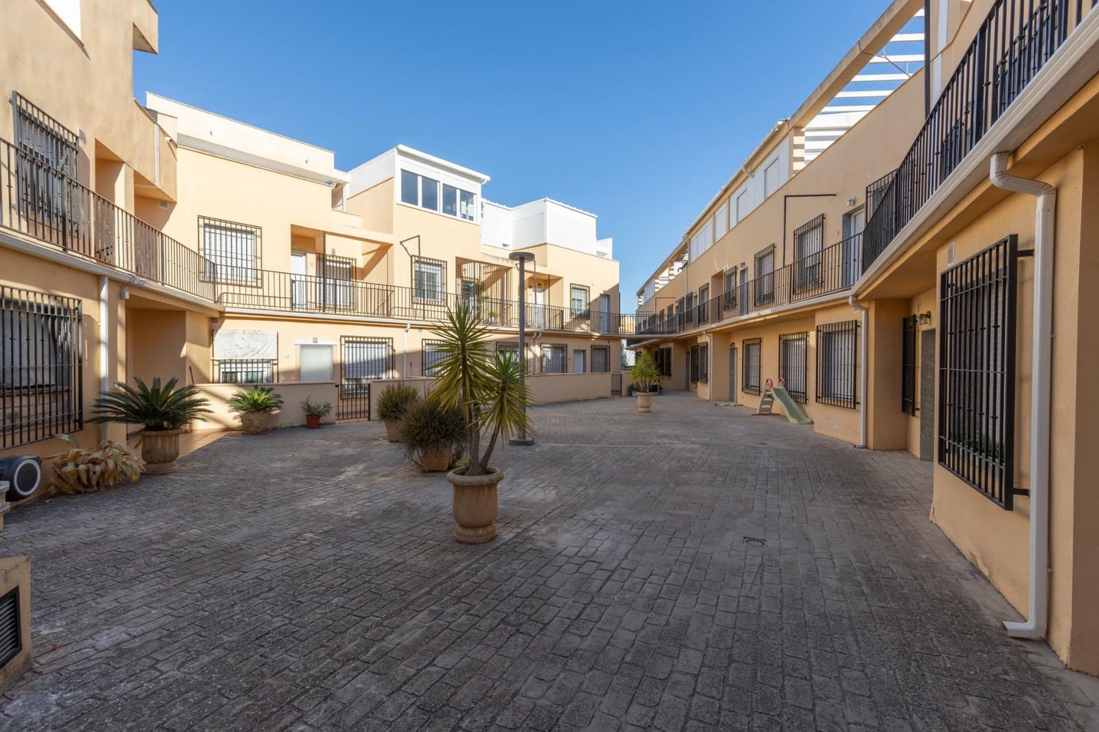 2 soveværelse Penthouse til salg i Otura med garage - € 189.900 (Ref: 9285192)