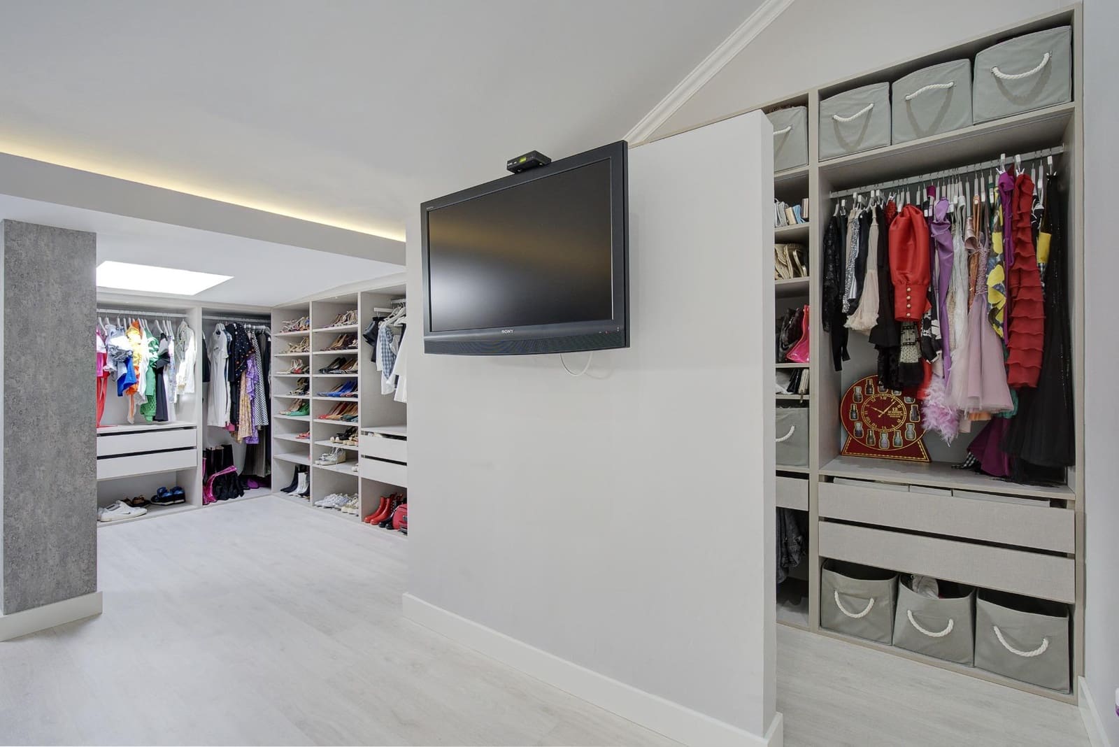 4 soveværelse Villa til salg i Otura med swimmingpool garage - € 489.000 (Ref: 9291531)