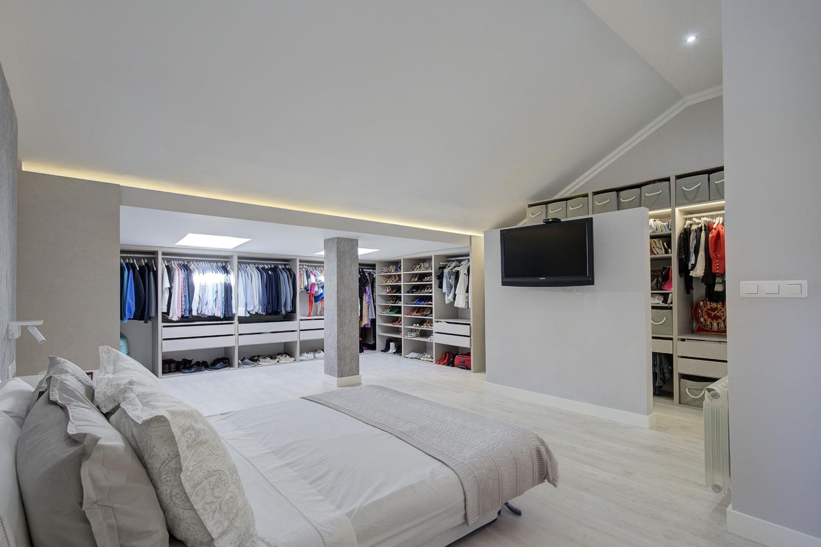 4 soveværelse Villa til salg i Otura med swimmingpool garage - € 489.000 (Ref: 9291531)