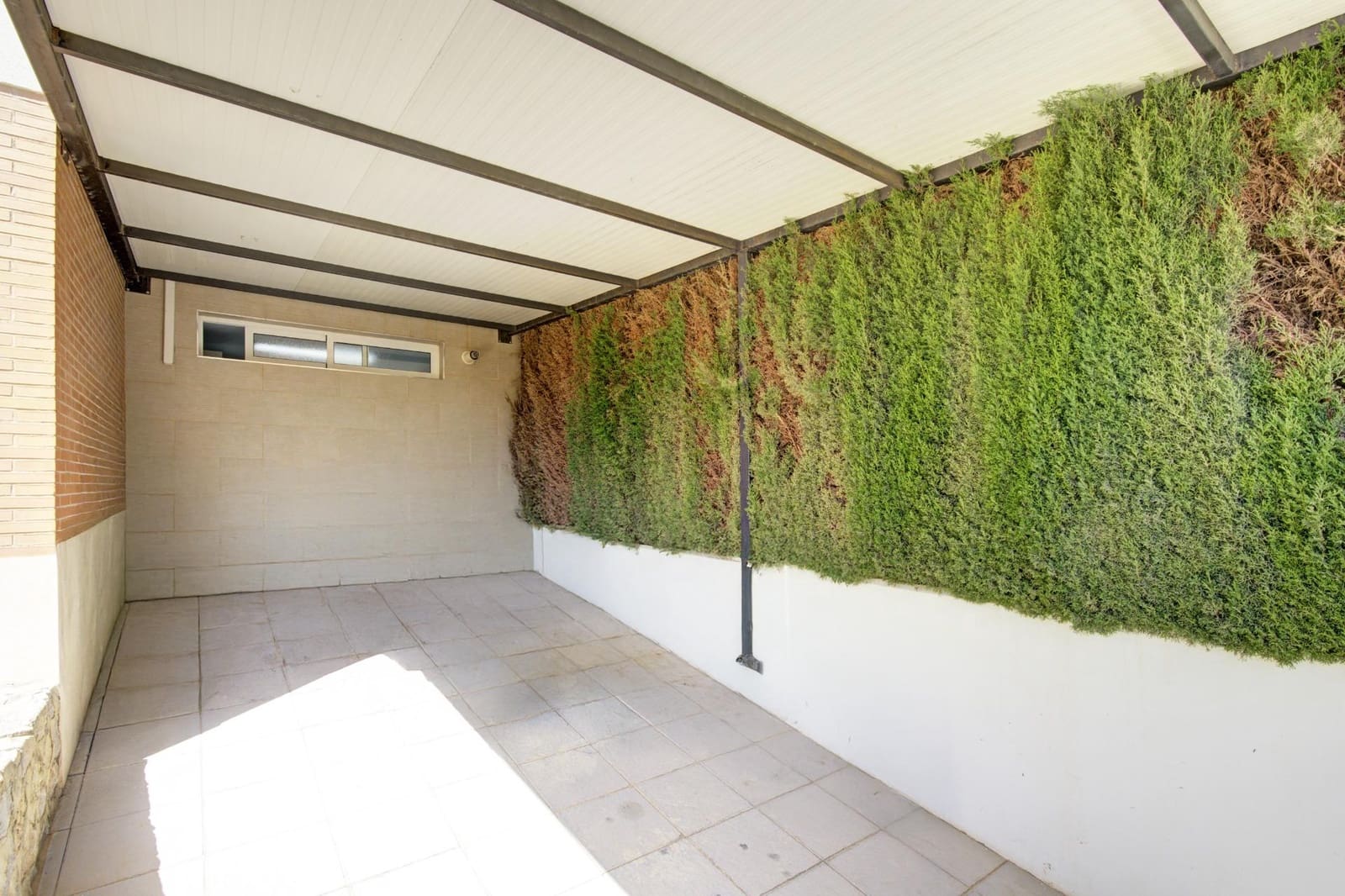 4 soveværelse Villa til salg i Otura med swimmingpool garage - € 489.000 (Ref: 9291531)