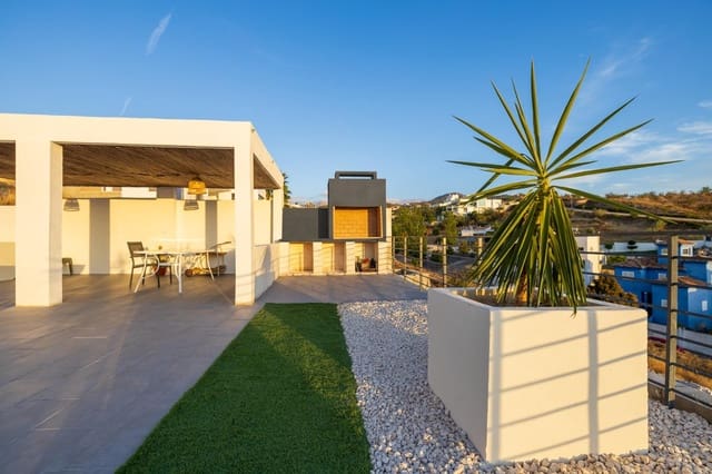 4 Zimmer Villa zu verkaufen in La Zubia mit Garage - 570.000 € (Ref: 9308488)
