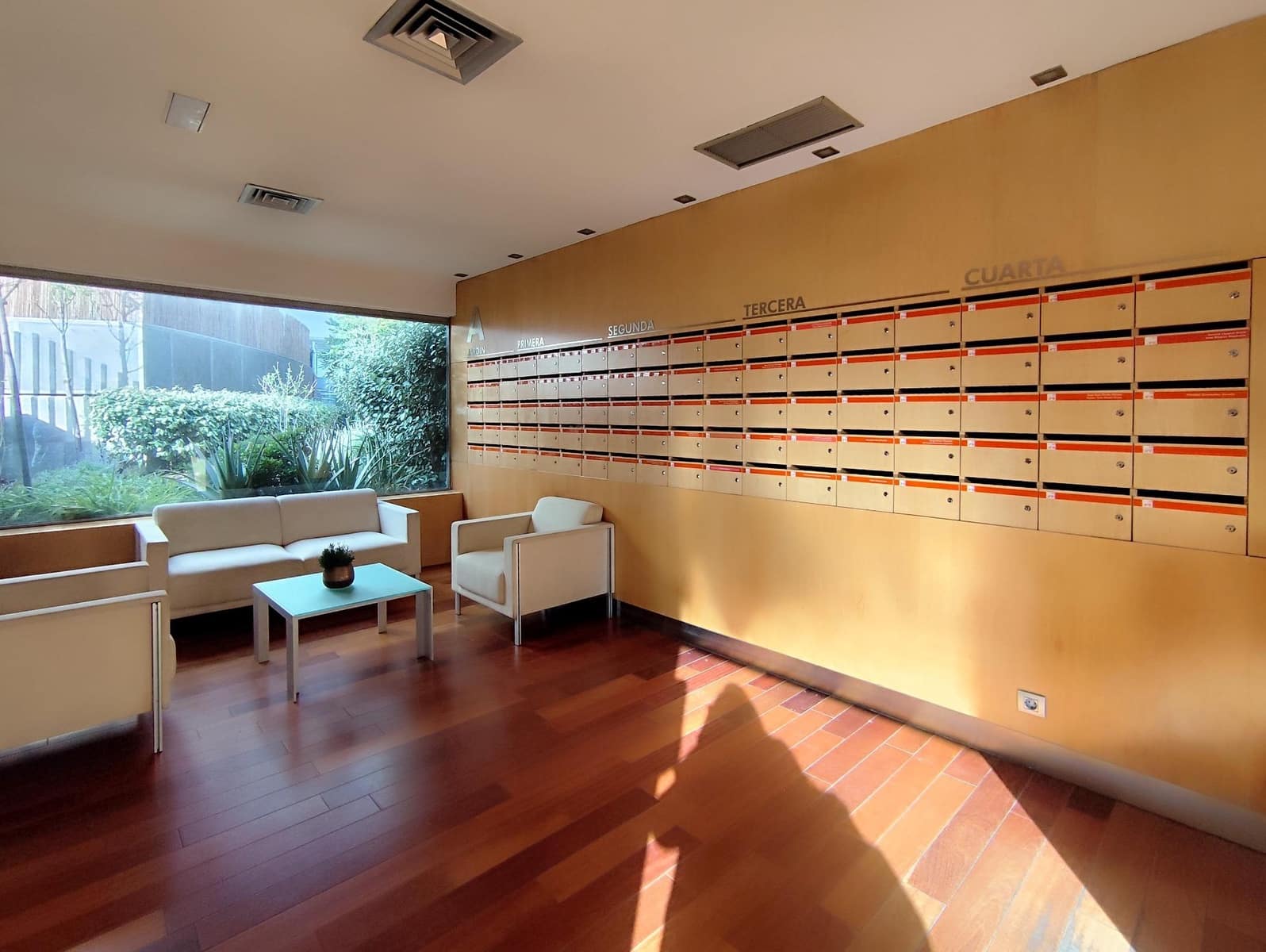 2 soveværelse Lejlighed til salg i Armilla med swimmingpool - € 269.900 (Ref: 9312839)