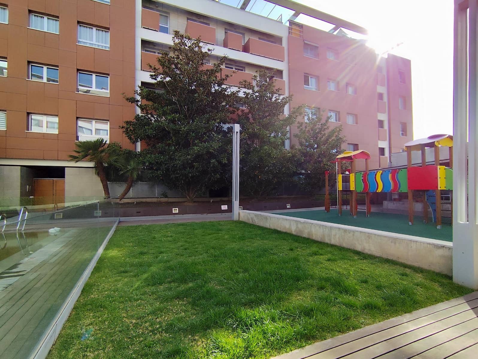 2 soveværelse Lejlighed til salg i Armilla med swimmingpool - € 269.900 (Ref: 9312839)