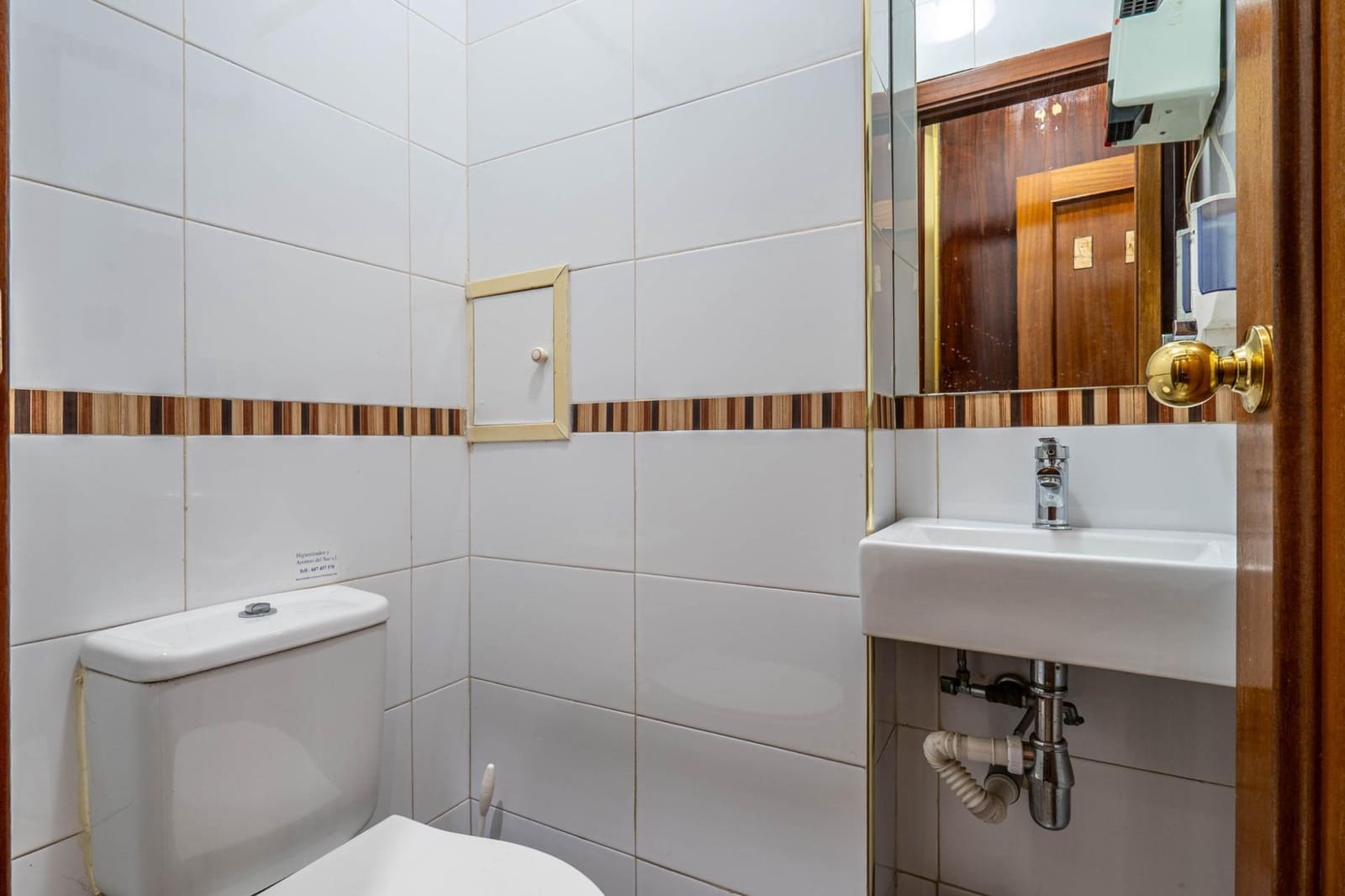 Bedrijf te koop in Granada stad - € 170.000 (Ref: 9321873)