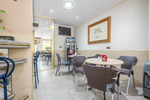 Bedrijf te koop in Granada stad - € 170.000 (Ref: 9321873)