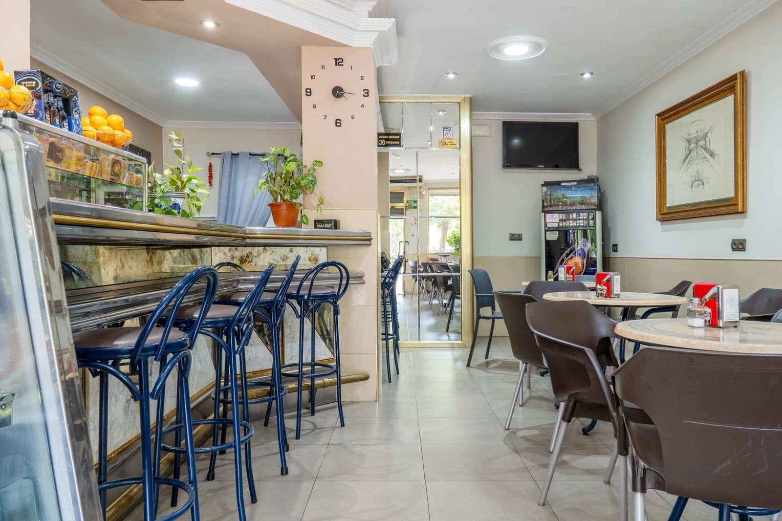 Bedrijf te koop in Granada stad - € 170.000 (Ref: 9321873)