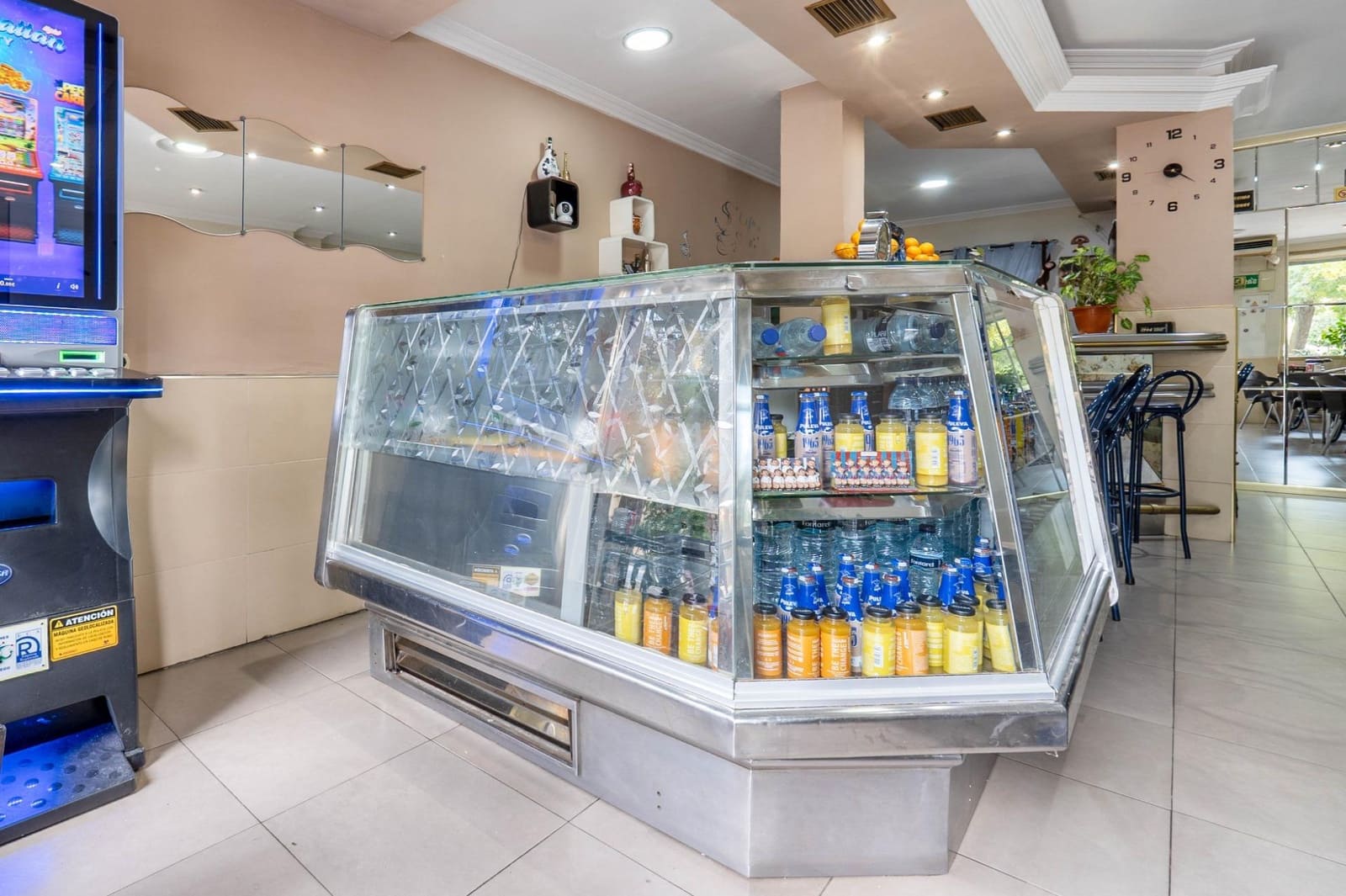 Bedrijf te koop in Granada stad - € 170.000 (Ref: 9321873)