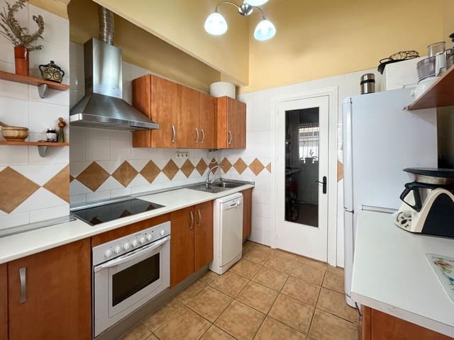 2 soveværelse Lejlighed til salg i Lanjarón - € 76.000 (Ref: 9330613)